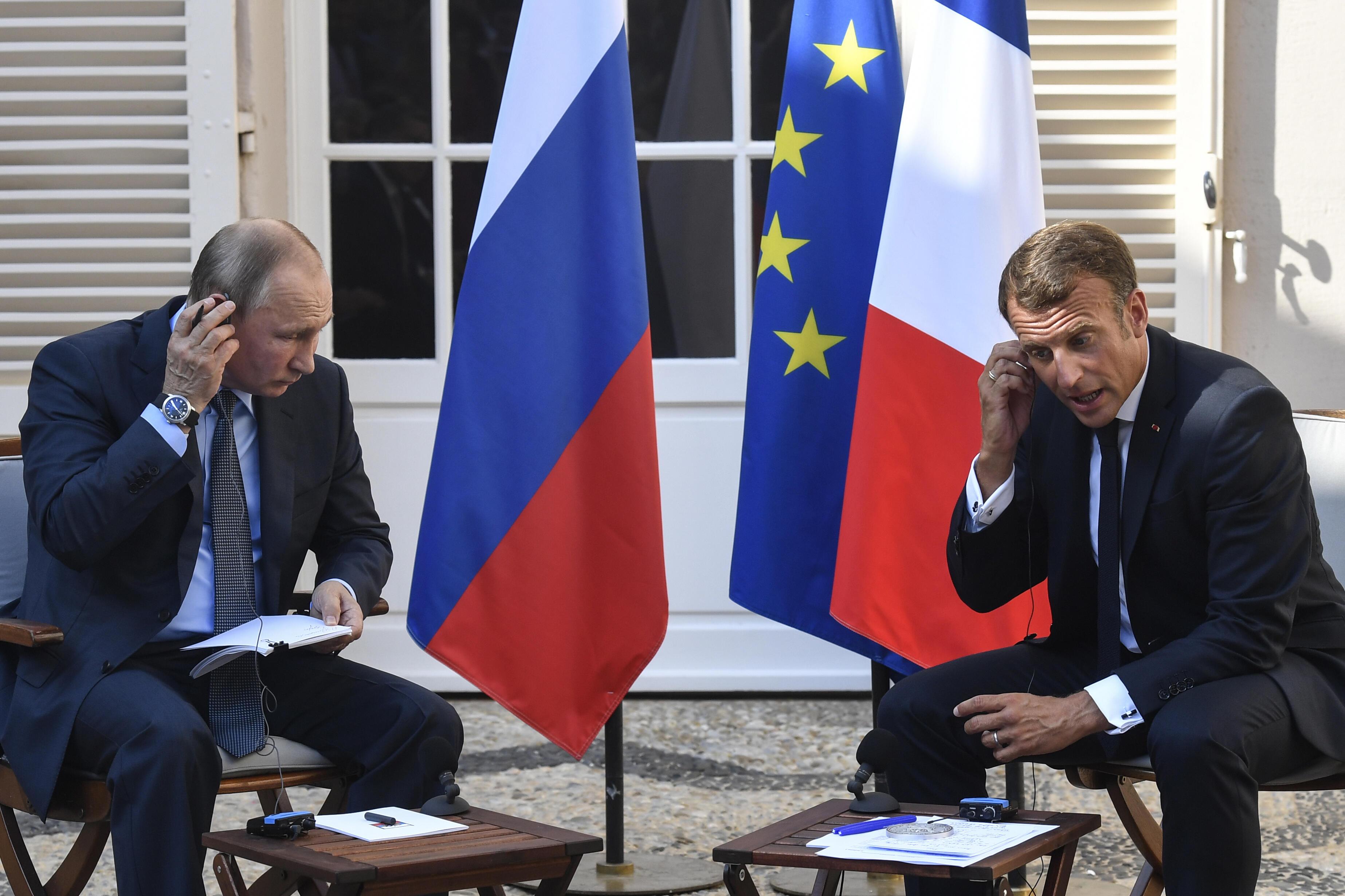 Дипломатические отношения франции. Встреча Путина с президентом Франции Макрону.