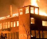 Son Dakika: Bursa'da tarihi ipek fabrikası binasında yangın