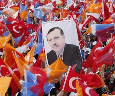 Elif Şafak: "Türk siyaseti hiç bu kadar bölücü olmamıştı"