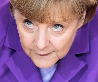 Merkel'in yeni kriptolu cep telefonu da dinleniyor!