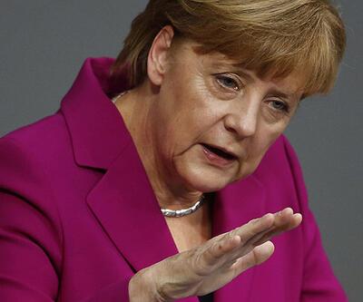 Merkel kriptolu yeni cep telefonuna kavuştu