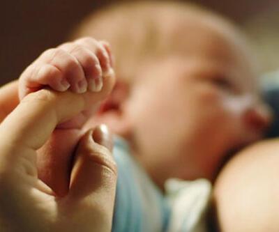 Prematüre bebeklerde anne sütü hayat kurtarıyor