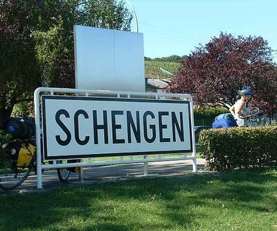 Avusturya Schengen'i askıya aldı