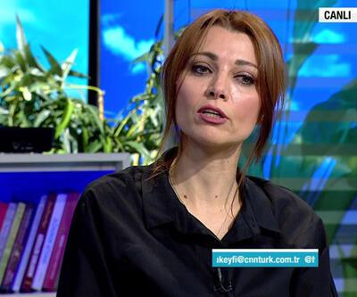 Elif Şafak: "Otosansürden konuşamıyoruz"