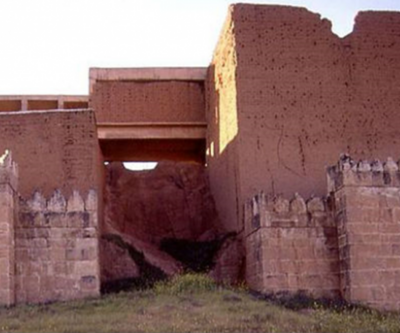 IŞİD tarihi bombaladı: 2700 yıllık Ninova Duvarı'na bombalı saldırı