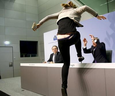 "Mario Draghi'nin masasına çıktım, iç çamaşırımı konuşuyorlar"