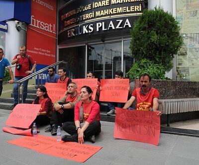 Grup Yorum, konser yasağını oturma eylemiyle protesto ediyor