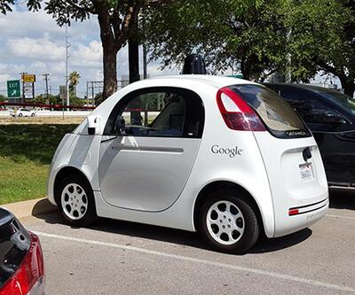 Google’ın sürücüsüz aracına az kaldı