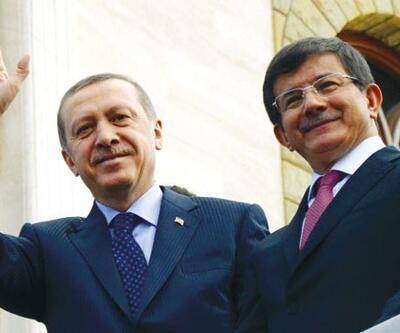 Erdoğan'dan Davutoğlu'na tebrik