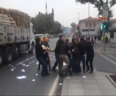 Dolmabahçe'deki Başbakanlık ofisi önünde eylemcilere gözaltı