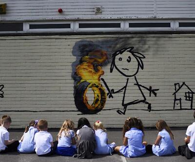 Banksy bu kez ilkokul duvarında