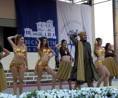 İzmir'de dans gösterisi profesörü görevinden etti