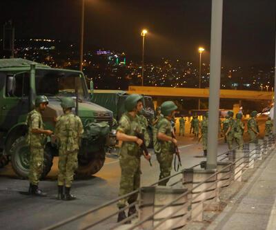 Köprüdeki çoğu öğrenci 22 asker serbest bırakıldı