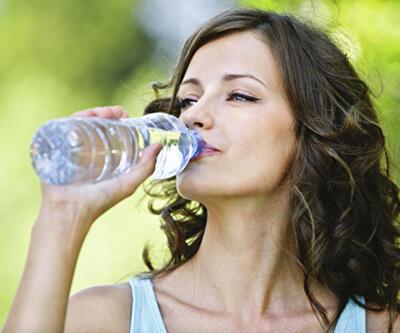 Açlık hissettiğinizde önce su içmeyi deneyin!
