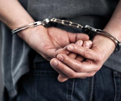 ABD'li papaz İzmir'de casusluktan tutuklandı