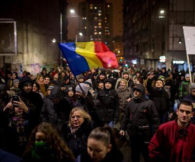 Meclis'e giden af tasarısı Romanya'yı karıştırdı