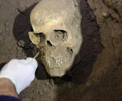 İnşaat kazısında 3 bin 500 yıllık Asuri mezarları bulundu