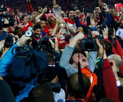 Spartak Moskova şampiyonluk kupasını aldı