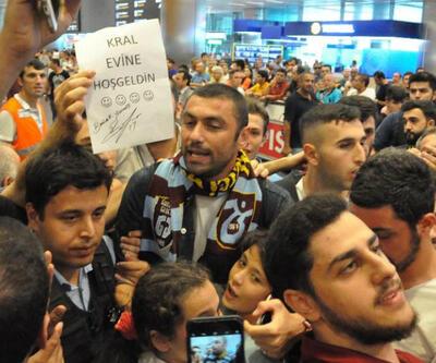Trabzonspor’un yeni transferi Burak Yılmaz İstanbul’a geldi