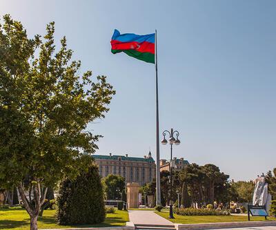 Azerbaycan'dan gazetecilere tutuklama kararı