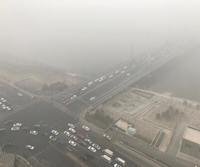 Çin'de hava kirliliği alarmı: Göz gözü görmüyor