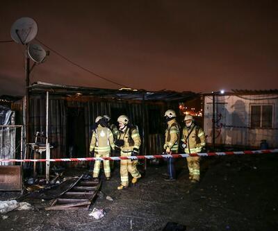 Son dakika... Beylikdüzü'nde barakada yangın: 3 kişi öldü, 1 kişi yaralı