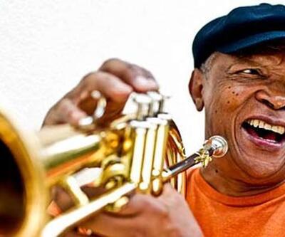 Son dakika: Afrika'da caz müziğin babası Hugh Masekela hayatını kaybetti