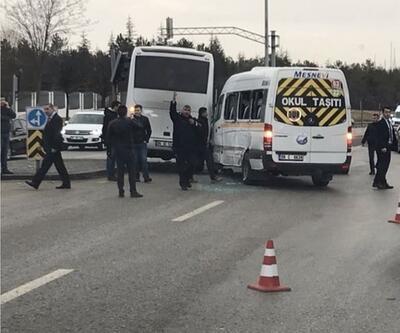 Ankara'da iki servis aracı çarpıştı