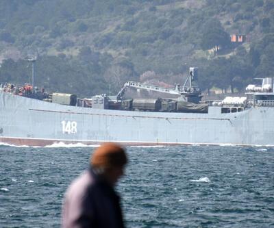 Askeri araç yüklü Rus gemisi Akdeniz'e iniyor