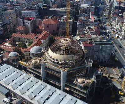 Taksim'de siluet değişti: Havadan fotoğraflarla cami inşaatında son durum