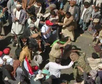 Yemen'de Husiler sokaklara döküldü
