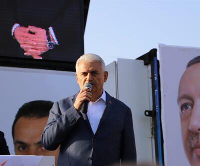 Başbakan Yıldırım'dan bayram namazı çıkışı seçim konuşması