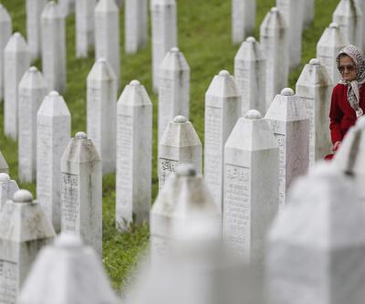 Srebrenitsa kurbanları soykırımın 23. yılında anıldı