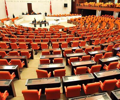 AK Parti 71 maddeden oluşan kanun teklifini Meclis'e sundu