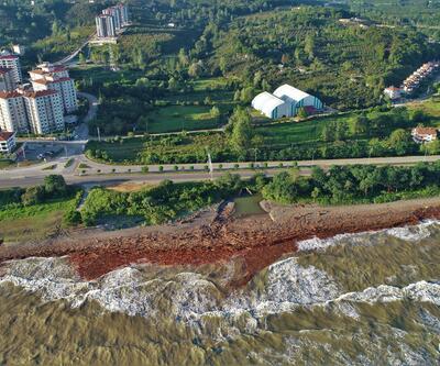 Sel felaketinin ardından vatandaşlar sahile akın etti