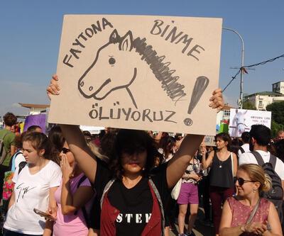 Hayvanseverlerden Büyükada'da fayton protestosu