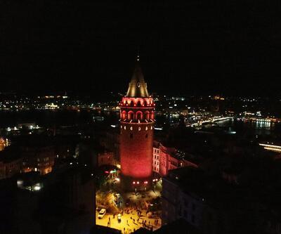 İstanbul'un rengi turuncuya döndü