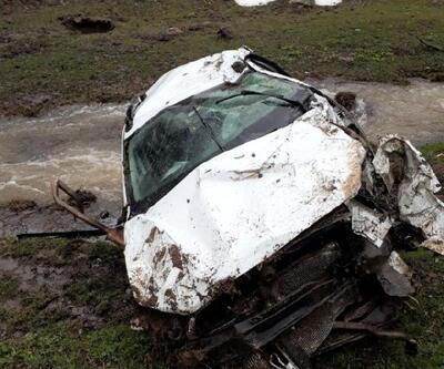 Solhan'da otomobil dereye yuvarlandı: 1 ölü