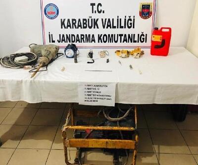 Karabük'te define arayan 3 kişi yakalandı