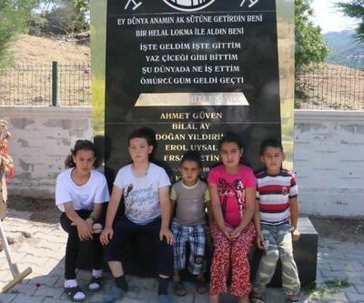 Soma'da ölen madencilerin çocukları babalarının mezarlarını ziyaret etti