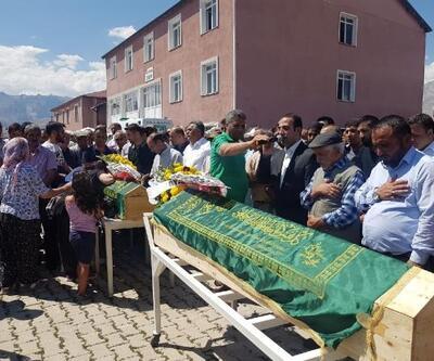 PKK patlayıcısıyla ölen Ayaz ve Nupelda kardeşler, toprağa verildi