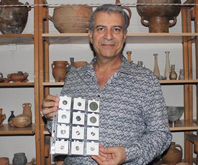İzmirli iş adamı 3 sikke ile başladı, 11 bin 350 eserli koleksiyona ulaştı