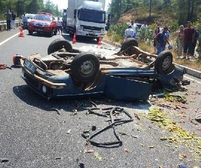 Otomobil hafif ticari araçla çarpıştı: 1 ölü, 4 yaralı