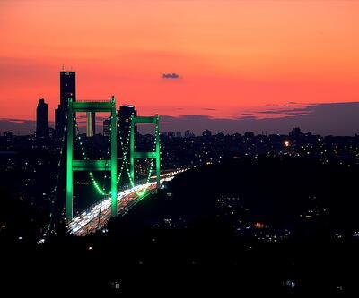 İstanbul "serebral palsi" için yeşile büründü