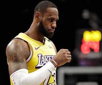 LeBron triple-double yaptı Lakers kazandı