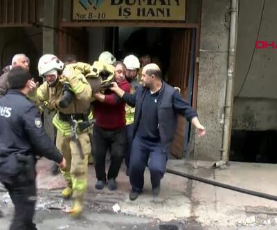 Bayrampaşa'da iş yeri yangını; İfaiyeci ağır yaralandı