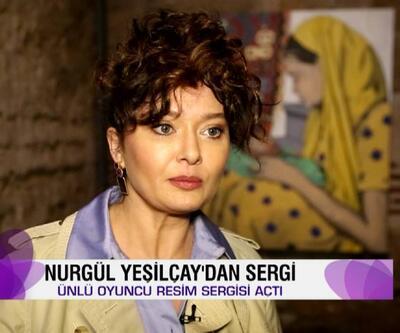 Afiş, oyuncu Nurgül Yeşilçay'ın "Avrat Otu" sergisini gezdi