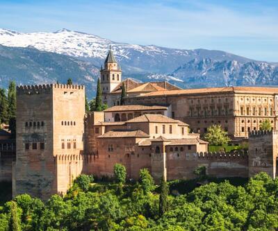 Granada neresi? İşte yüz yıllar sonra ilk ezanın okunduğu Granada