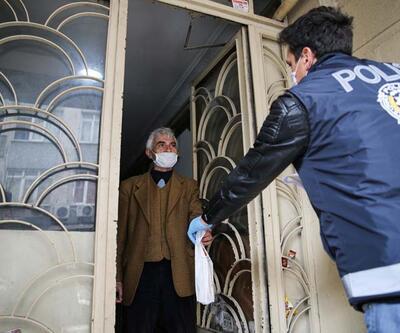 İstanbul'da maske ve kolonya dağıtımına başlandı