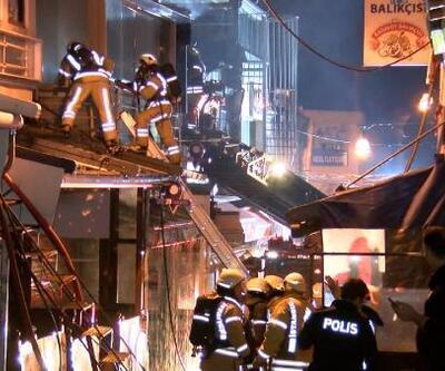 Kadıköy'de balık restoranı alev alev yandı 